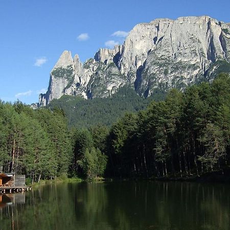 Lions Apartments Fiè Екстериор снимка