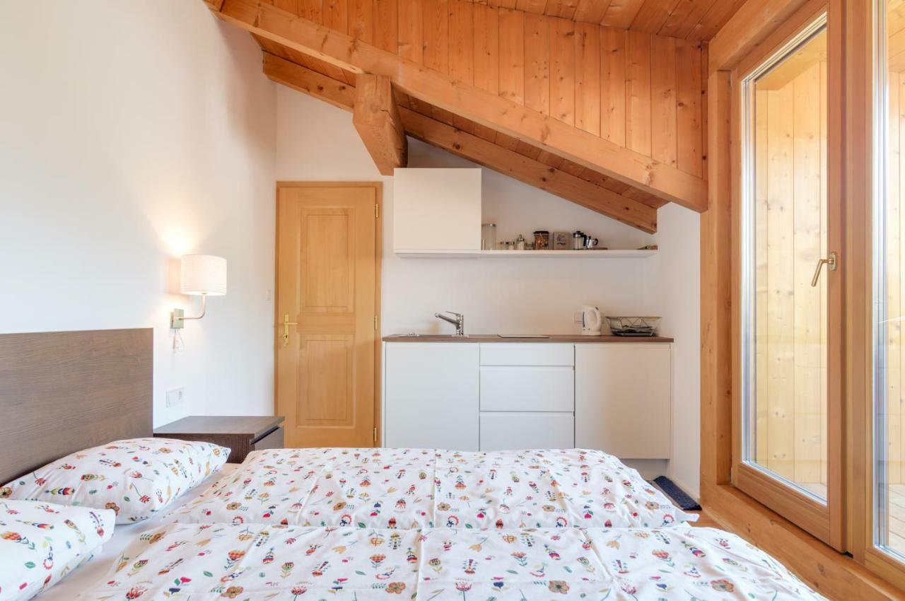 Lions Apartments Fiè Екстериор снимка